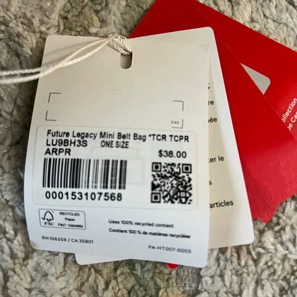Lululemon Team Canada Future Legacy Everywhere Mini Belt Bag